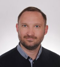 dr Piotr Ślusarczyk